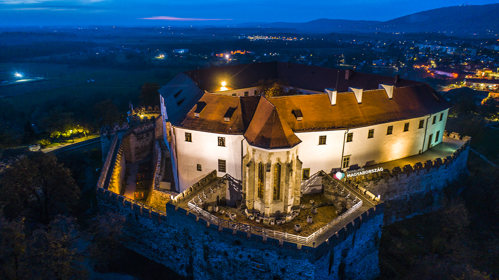 Siklos castle
